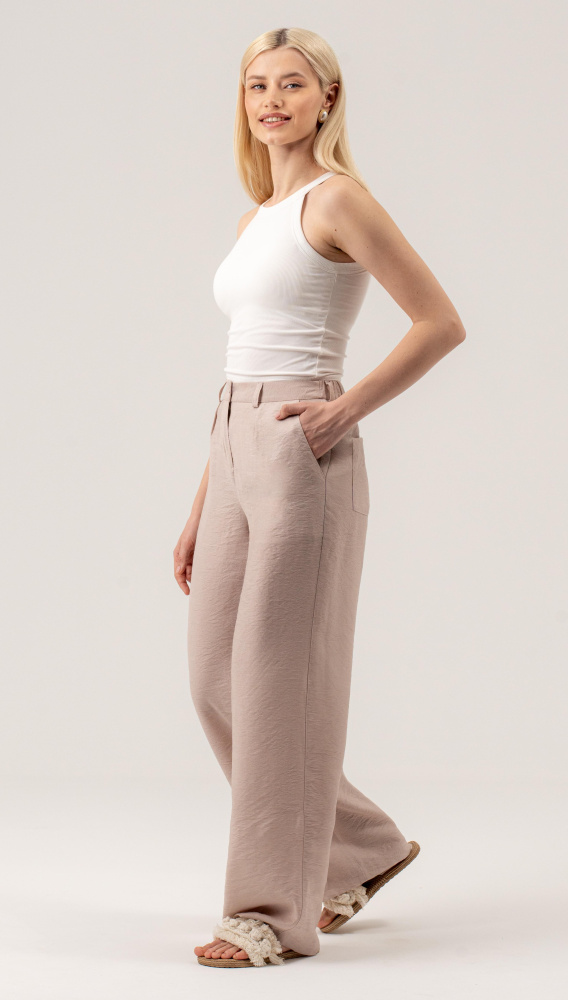 Женские брюки оттенок Пудра