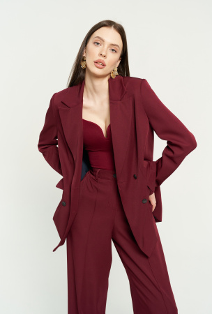 Костюм женский (жакет+брюки) оттенок Бордо