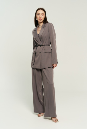 Костюм женский (жакет+брюки) оттенок Серый