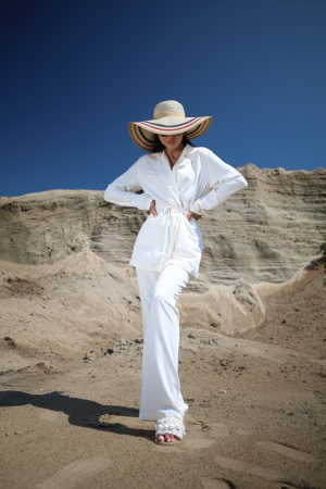 Костюм женский BONCHIC Айвори