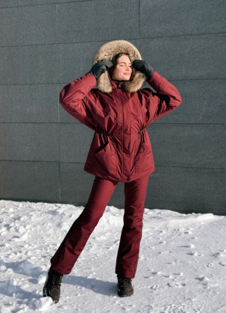 Демисезонная женская куртка Бордо