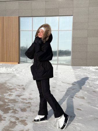 Демисезонная женская куртка Black