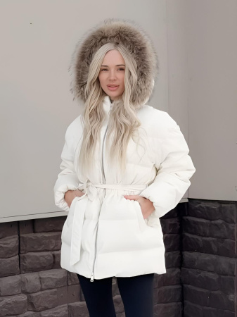 Пуховик женский зимний с мехом Молочный